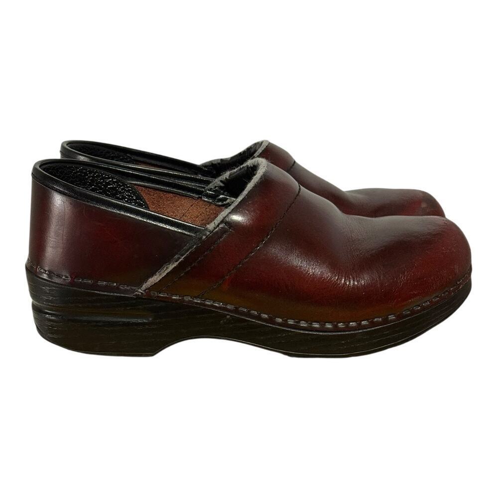 Dansko Professional Leather Clogs Women's 8.5/9 Oxblood Red Comfort Work Shoes - Picture 1 of 6